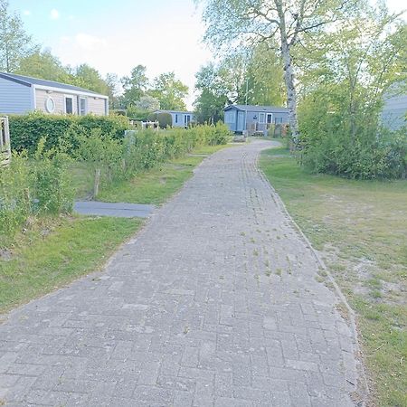 Bj Chalets - Robbengat 85 - Gezellige Chalet Op Vakantiepark Lauwersoog! Vroege Incheck! Met Airco! 외부 사진