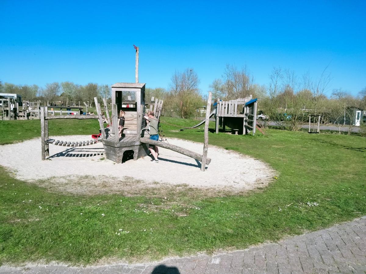 Bj Chalets - Robbengat 85 - Gezellige Chalet Op Vakantiepark Lauwersoog! Vroege Incheck! Met Airco! 외부 사진